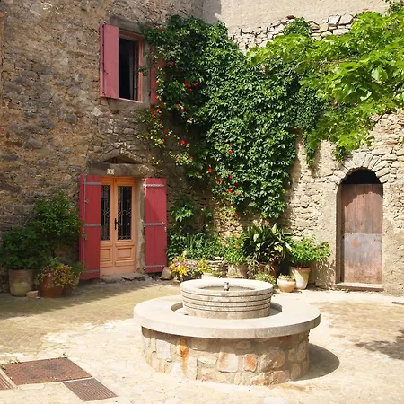 La Pepiniere A Beautiful Air-con With Private Pool In The Canal-side Village Of Homps (Aude)